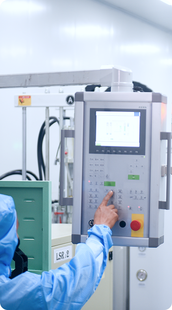 Precision manufacturing process with stack light indicators